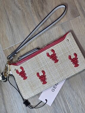☔️🔸️NWT BCBGeneration Woven Lobster Zipper Card Wallet Wristlet